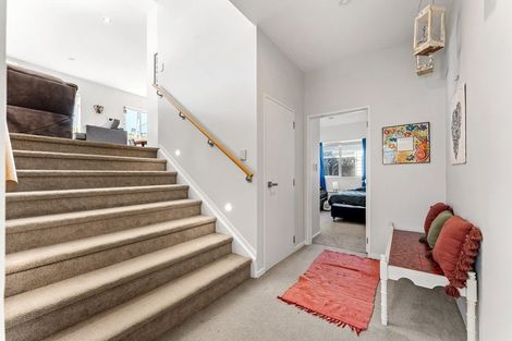 Photo of property in 33 Kaipuke Crescent, Gulf Harbour, Whangaparaoa, 0930