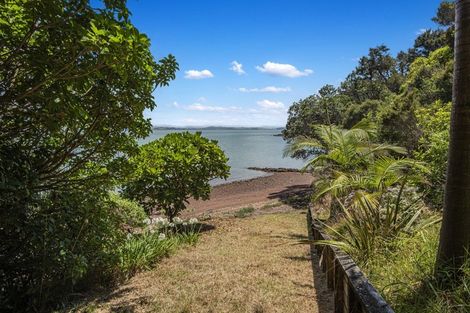 Photo of property in 218 Manganese Point Road, Tamaterau, Whangarei, 0174