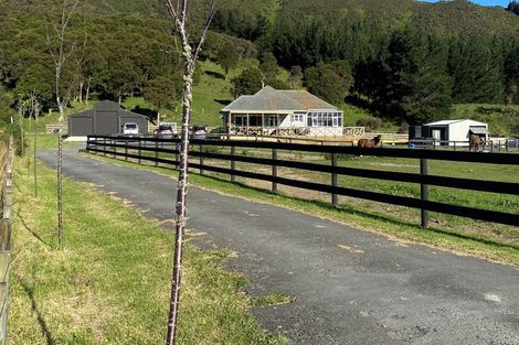 Photo of property in 112 Upper Fitzherbert Road, Wainuiomata, 5373