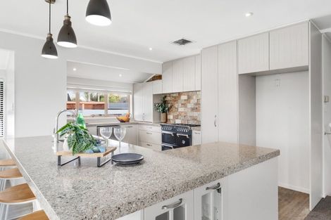 Photo of property in 12 Davita Place, Farm Cove, Auckland, 2012