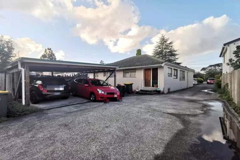 Photo of property in 26 Swanson Road, Henderson, Auckland, 0610