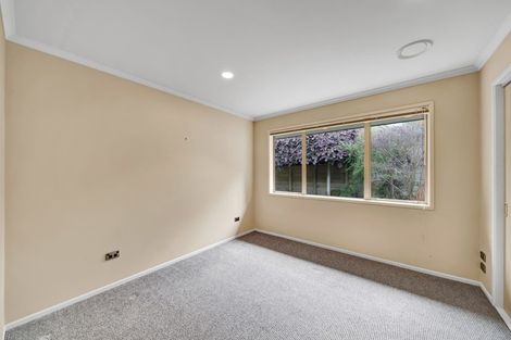 Photo of property in 2 Orlando Close, Frankleigh Park, New Plymouth, 4310