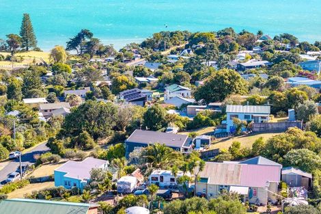 Photo of property in 5 Wellington Road, Surfdale, Waiheke Island, 1081