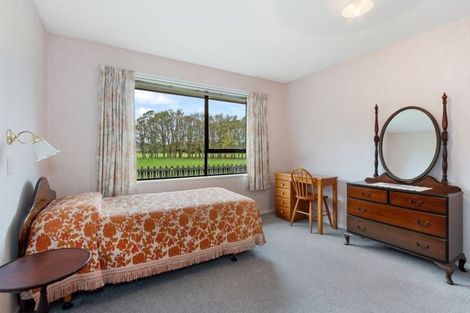 Photo of property in 9 Pyatt Place, Redwood, Christchurch, 8051