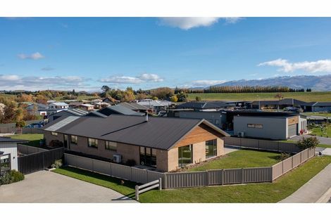 Photo of property in 28 Plunket Street, Omakau, 9376