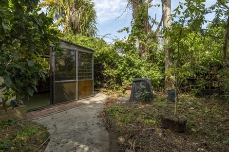 Photo of property in 12 First Avenue, Avenues, Whangarei, 0110