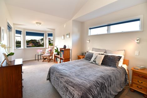 Photo of property in 9 Moffat Road, Red Beach, 0932