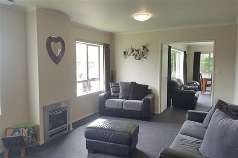 Photo of property in 33 Masefield Terrace, Kelvin Grove, Palmerston North, 4414