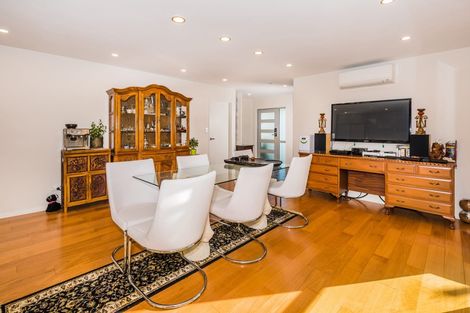 Photo of property in 6a Mchardy Place, Glenfield, Auckland, 0627