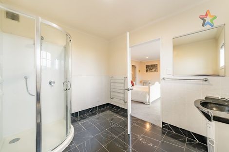 Photo of property in 44 Arahiwi Grove, Tirohanga, Lower Hutt, 5010