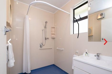 Photo of property in 6 Memorial Park Avenue, Haumoana, 4102