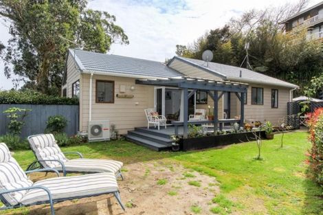 Photo of property in 121 Poplar Grove, Whalers Gate, New Plymouth, 4310
