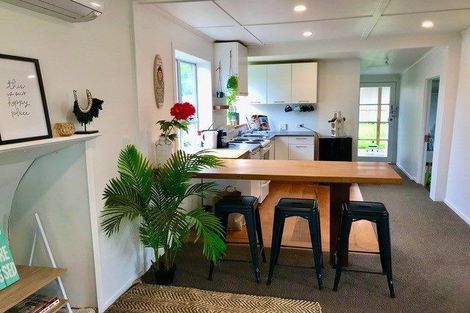 Photo of property in 17 Crispe Road, Clarks Beach, 2122