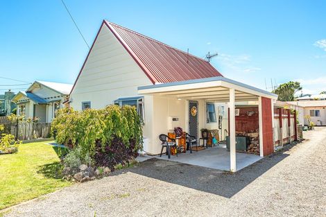 Photo of property in 6a Nikau Street, Tawhero, Whanganui, 4501