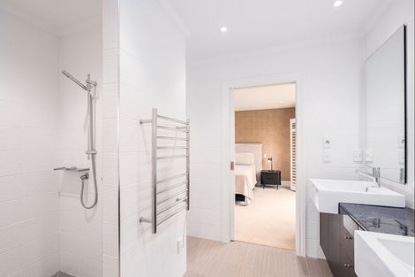 Photo of property in 47 Waiwetu Street, Fendalton, Christchurch, 8052