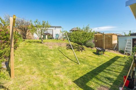 Photo of property in 43 Harper Street, Gonville, Whanganui, 4501
