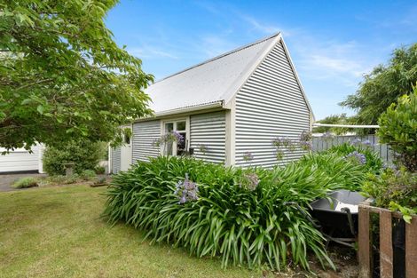 Photo of property in 18 Alfredton Road, Eketahuna, 4900