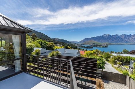 Photo of property in 29 Greenstone Place, Fernhill, Queenstown, 9300