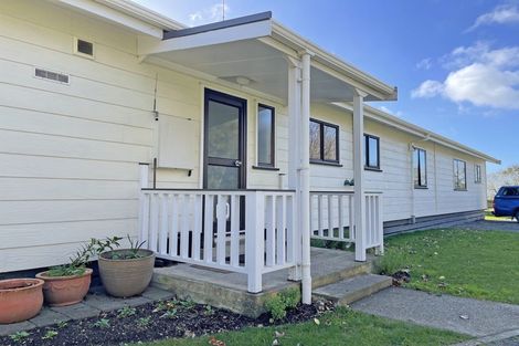 Photo of property in 17 Charlotte Street, Takapau, 4203