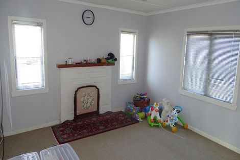 Photo of property in 11 Seddon Avenue, Papatoetoe, Auckland, 2104