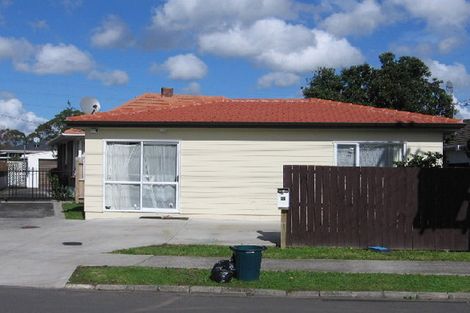 Photo of property in 40 Dale Crescent, Pakuranga, Auckland, 2010