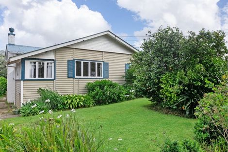 Photo of property in 6 Atarangi Road, Greenlane, Auckland, 1051
