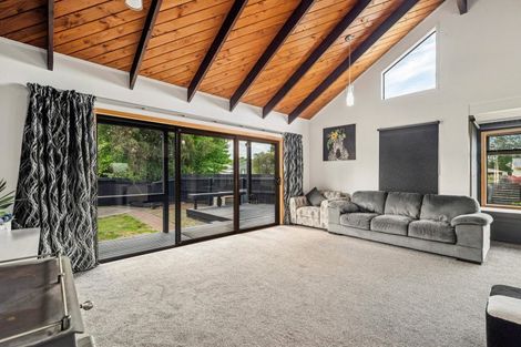 Photo of property in 11 Streamdale Place, Ngongotaha, Rotorua, 3010