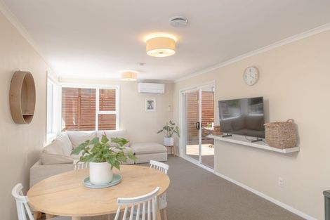 Photo of property in 82 Thomas Street, Stokes Valley, Lower Hutt, 5019