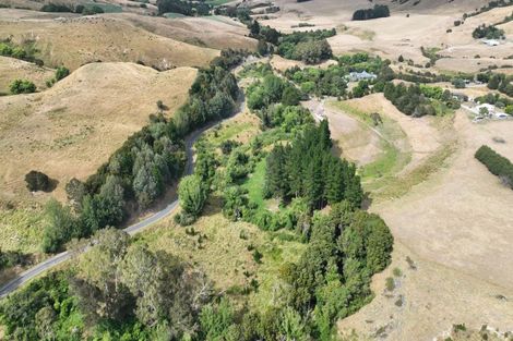 Photo of property in 599c Longbush Road, Hinakura, Masterton, 5884