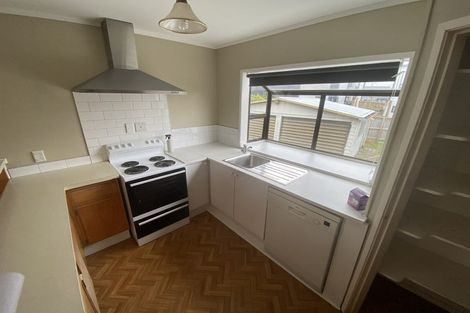 Photo of property in 29 Gilbass Avenue, Hamilton Lake, Hamilton, 3204