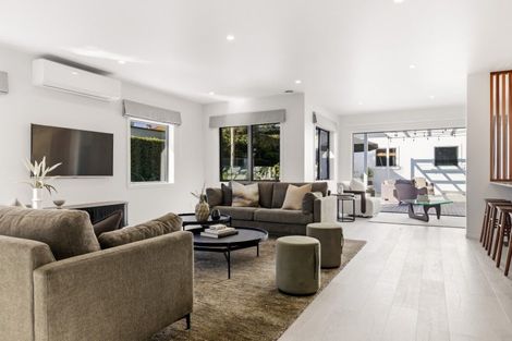 Photo of property in 1 Woodstock Road, Fairfield, Hamilton, 3214