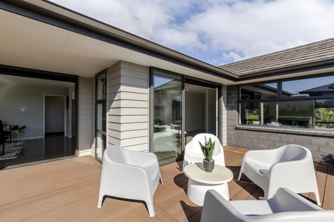 Photo of property in 10 Masters Lane, Waitara, 4320