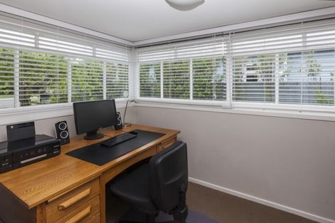 Photo of property in 32 Windermere Road, Papanui, Christchurch, 8053