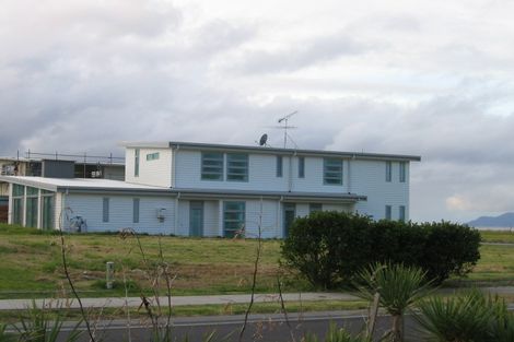 Photo of property in 9 Paraoa Crescent, Omaha, 0986