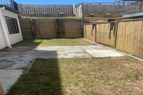 Photo of property in 18b Crestview Rise, Papakura, 2110