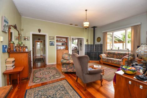 Photo of property in 94 Pembroke Street, Carterton, 5713