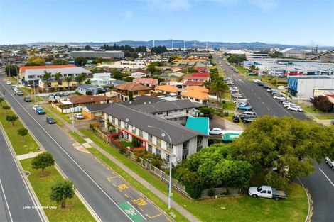 Photo of property in 2/350 Maunganui Road, Mount Maunganui, 3116