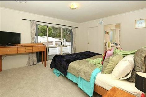 Photo of property in 4 Bibury Avenue, Henderson, Auckland, 0612
