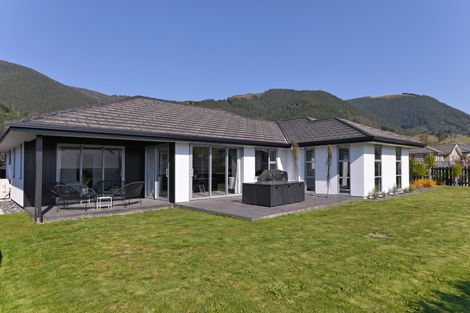 Photo of property in 27 Sanctuary Drive, Stoke, Nelson, 7011