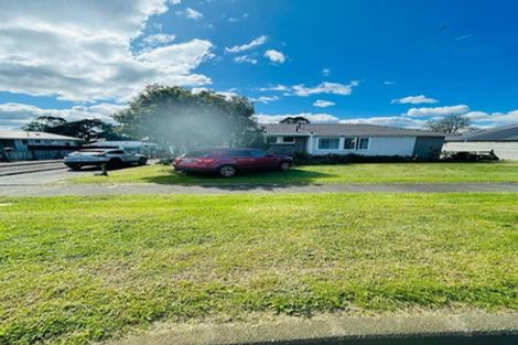 Photo of property in 625 Massey Road, Mangere, Auckland, 2022