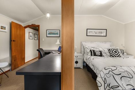 Photo of property in 20 Toop Street, Havelock North, 4130