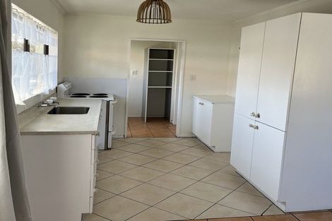 Photo of property in 33 Delaware Grove, Totara Park, Upper Hutt, 5018