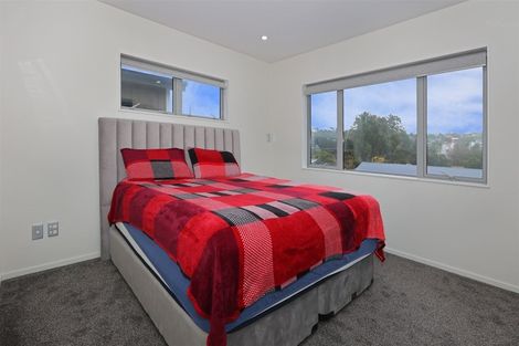 Photo of property in 43c Border Road, Henderson, Auckland, 0612