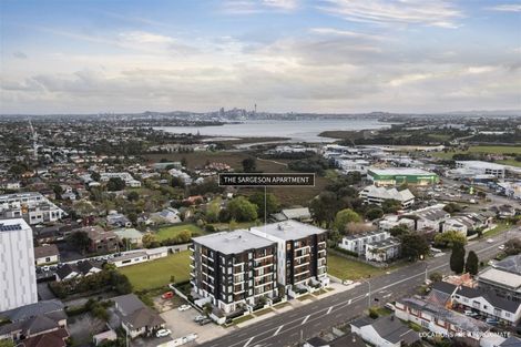 Photo of property in Frank Sargeson Apts, 308/74 Anzac Street, Takapuna, Auckland, 0622