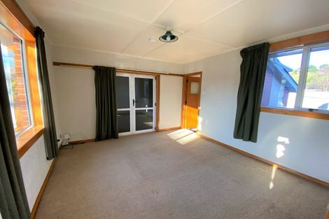 Photo of property in 244 Main South Road, Green Island, Dunedin, 9018