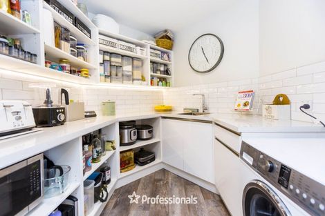 Photo of property in 8 Kerrigan Crescent, Wallaceville, Upper Hutt, 5018