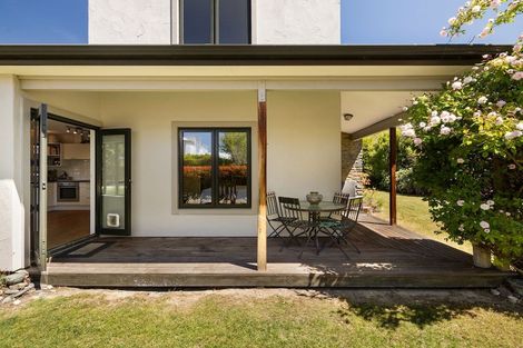 Photo of property in 20 Amber Close, Arthurs Point, Queenstown, 9371