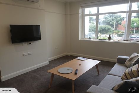 Photo of property in Fountain Court, 9/48 Oriental Parade, Oriental Bay, Wellington, 6011