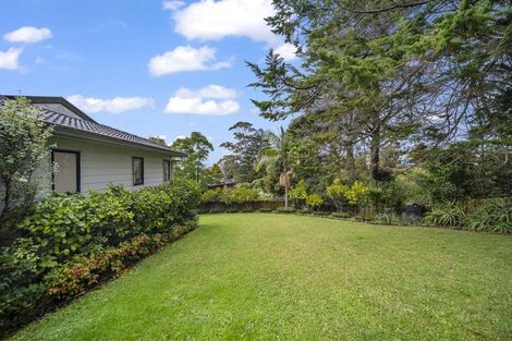 Photo of property in 10 Kirkdale Place, Northcross, Auckland, 0632