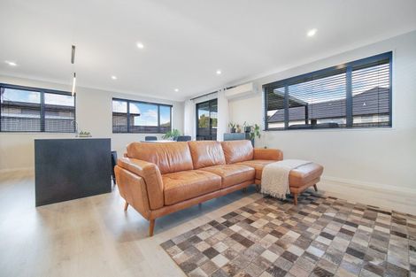 Photo of property in 4 Orawahi Road, Glenbrook, 2681